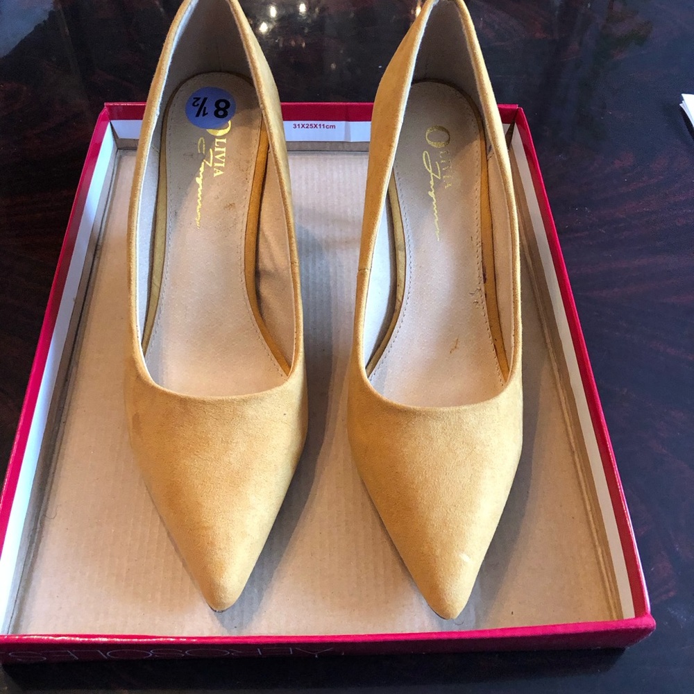 Women’s shoes